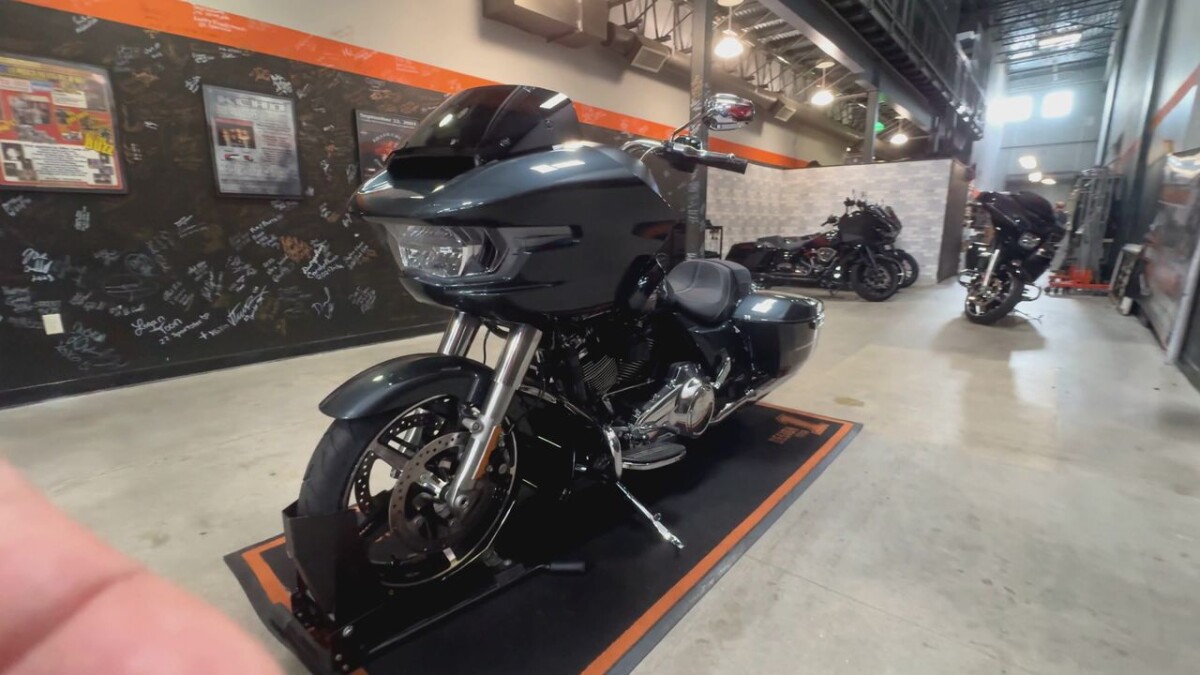 2025 Harley-Davidson Road Glide IRON HORSE MTLC - Photo 9