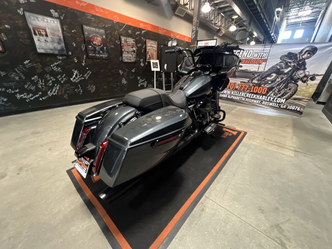 2025 Harley-Davidson Road Glide IRON HORSE MTLC - Photo 3