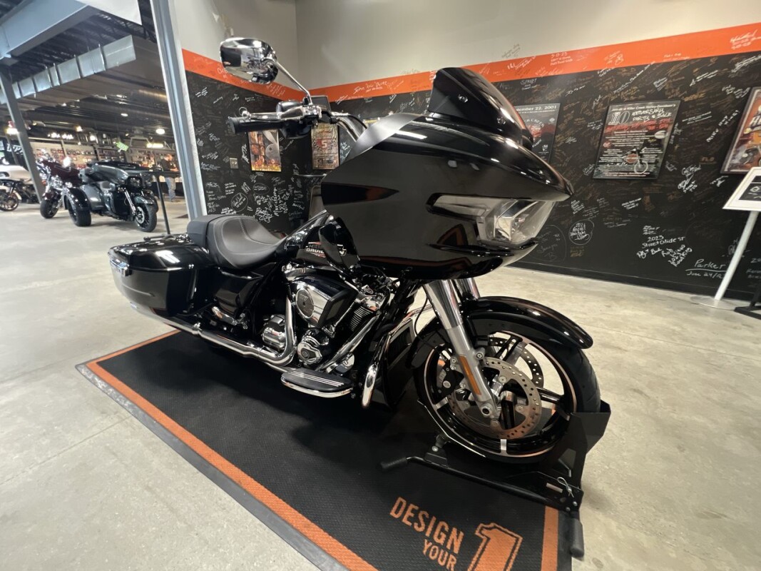 2025 Harley-Davidson Road Glide VIVID BLACK - Photo 5