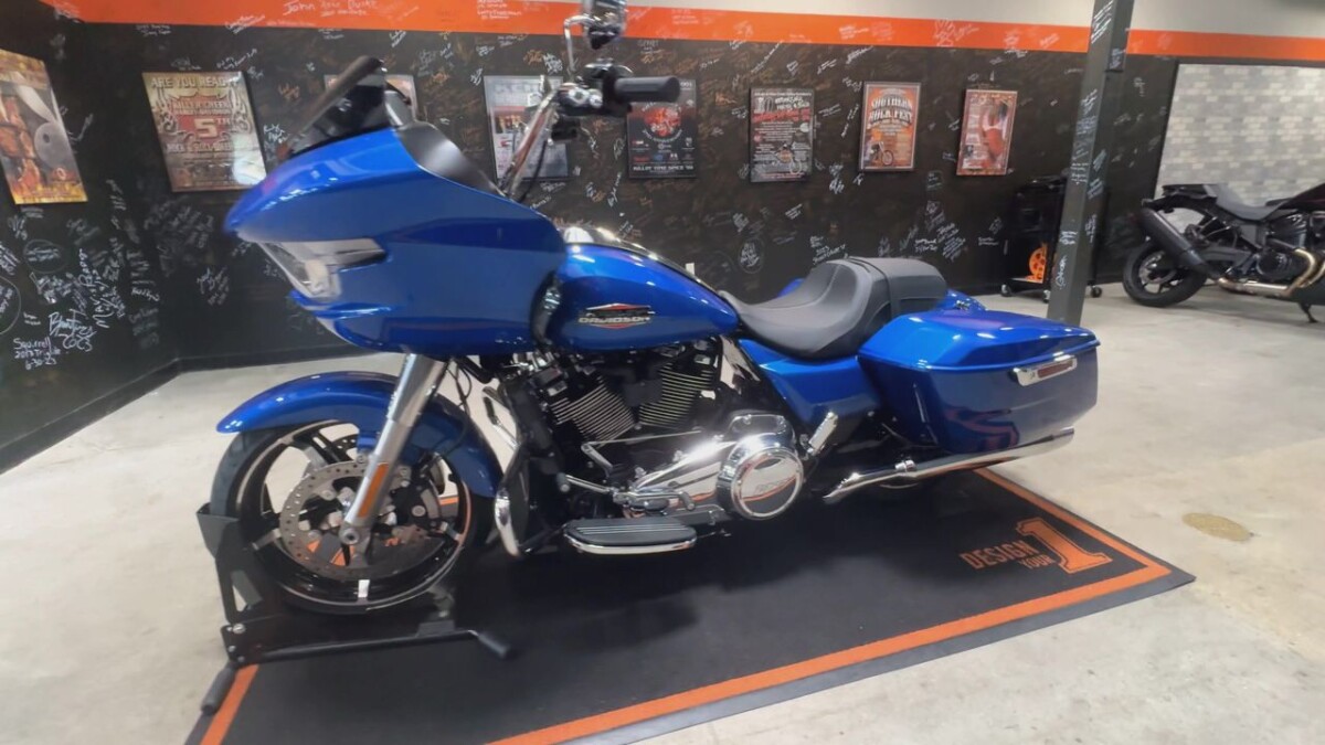 FLTRX 2025 Road Glide - Photo 9