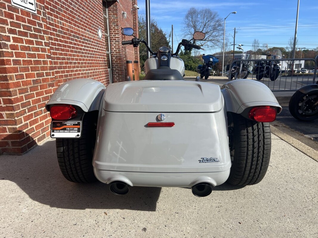2024 Harley-Davidson Freewheeler BILLIARD GRAY W/ PINSTRIPE - Photo 7