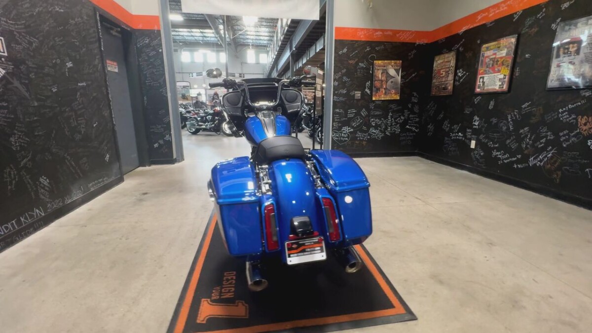 FLTRX 2025 Road Glide - Photo 3