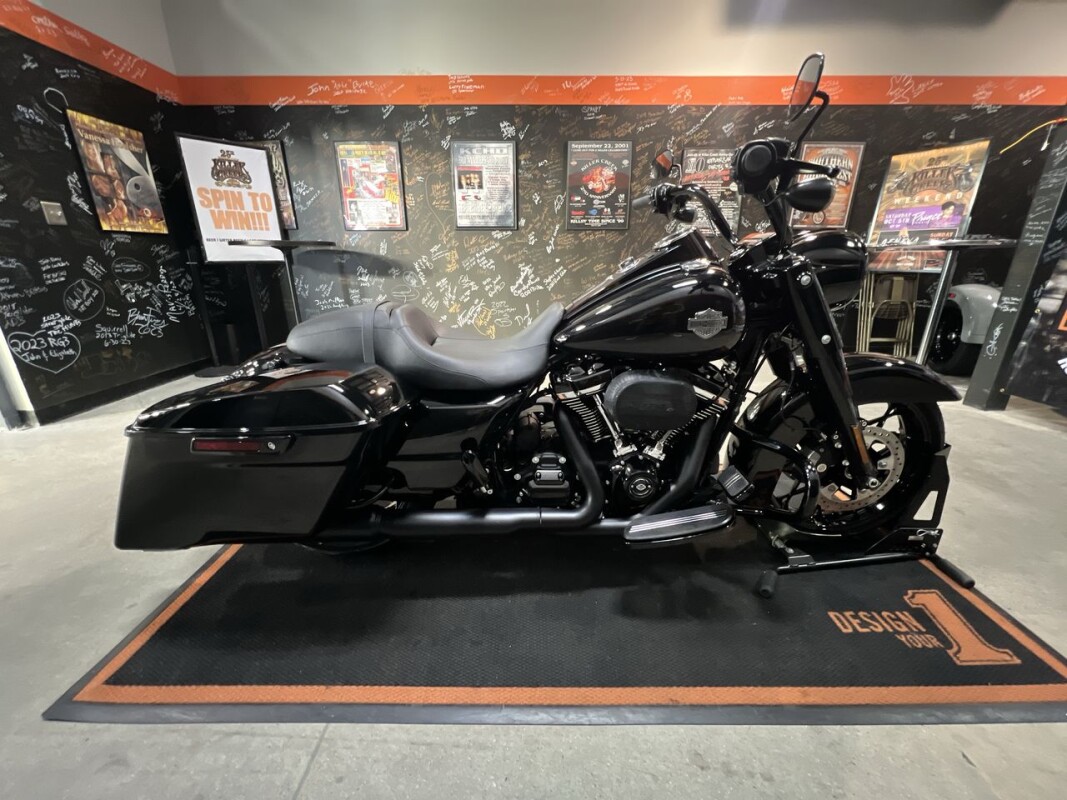 2025 Harley-Davidson Road King Special VIVID BLACK - Photo 4