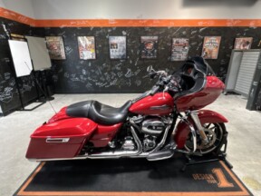 2023 Harley-Davidson<sup>®</sup> Road Glide<sup>®</sup> REDLINE RED thumb 1