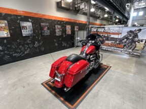 2023 Harley-Davidson<sup>®</sup> Road Glide<sup>®</sup> REDLINE RED thumb 2