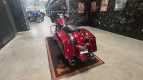 2017 Harley-Davidson<sup>®</sup> Road Glide® Special Velocity Red Sunglo thumb 2