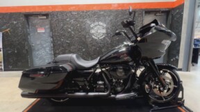 2025 Harley-Davidson<sup>®</sup> Road Glide® MDNGHT FIRSTORM thumb 0