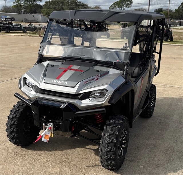 2025 Honda Pioneer 1000-5 Gray - Photo 3