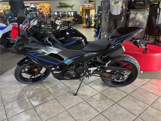 EX500HSFNL 2025 Ninja 500 - Photo 2