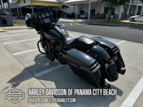 2018 Harley-Davidson® Street Glide® Special thumb 1