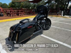 2018 Harley-Davidson® Street Glide® Special thumb 3