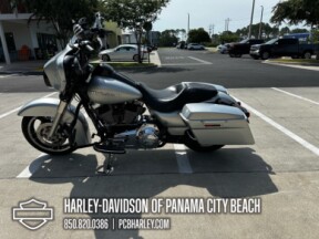 2010 Harley-Davidson® Street Glide® thumb 0