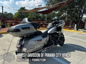 2023 Harley-Davidson® CVO™ Road Glide™ thumb 3
