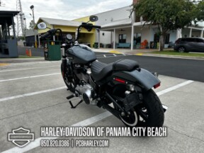 2025 Harley-Davidson® Street Bob™ thumb 1