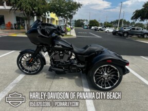 2025 Harley-Davidson® Road Glide® 3 thumb 0
