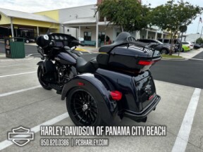 2025 Harley-Davidson® Tri Glide® Ultra thumb 1