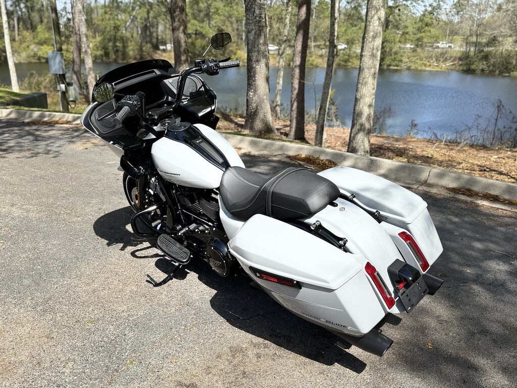 FLTRX 2025 Road Glide - Photo 5