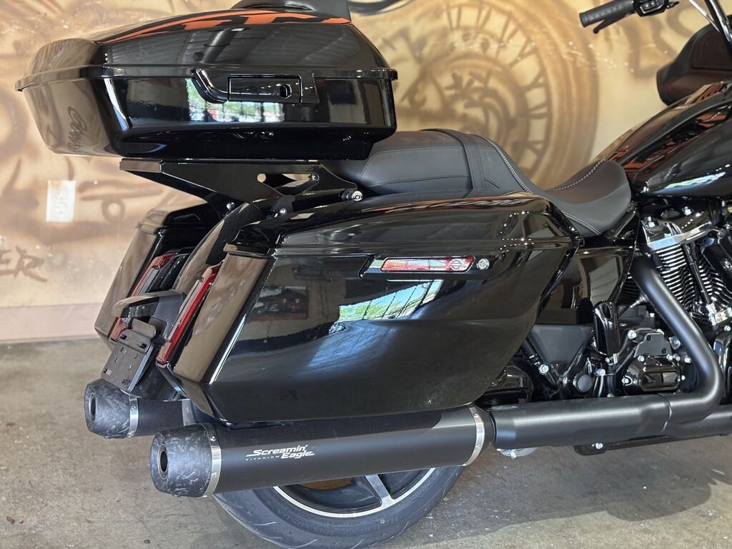 FLTRX 2024 Road Glide - Photo 5