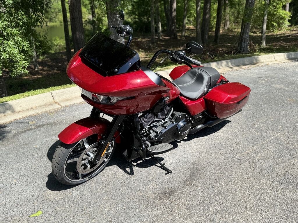 FLTRX 2025 Road Glide - Photo 3