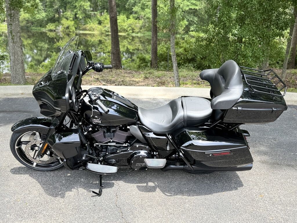 FLHXU 2025 Street Glide Ultra