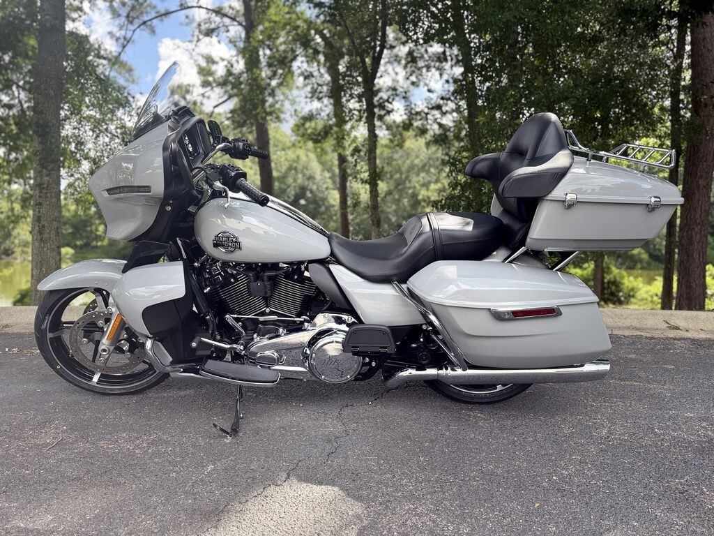 FLHXU 2025 Street Glide Ultra