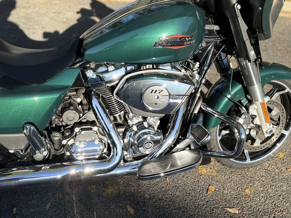 FLHX 2024 Street Glide - Photo 7