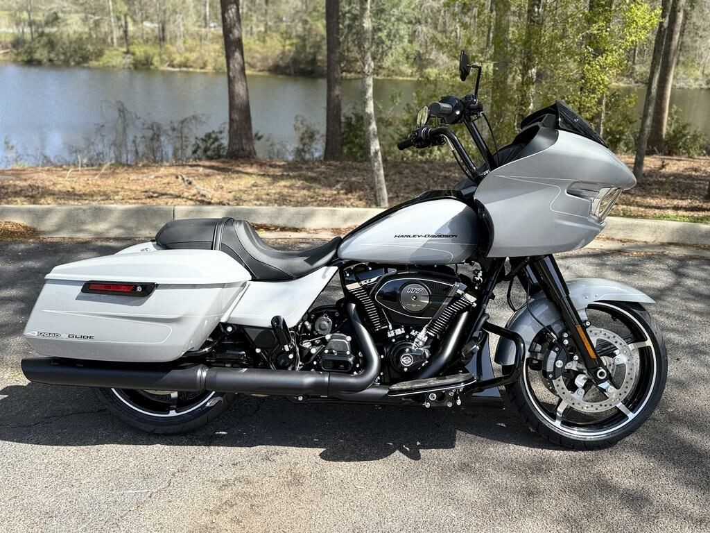 FLTRX 2025 Road Glide - Photo 9