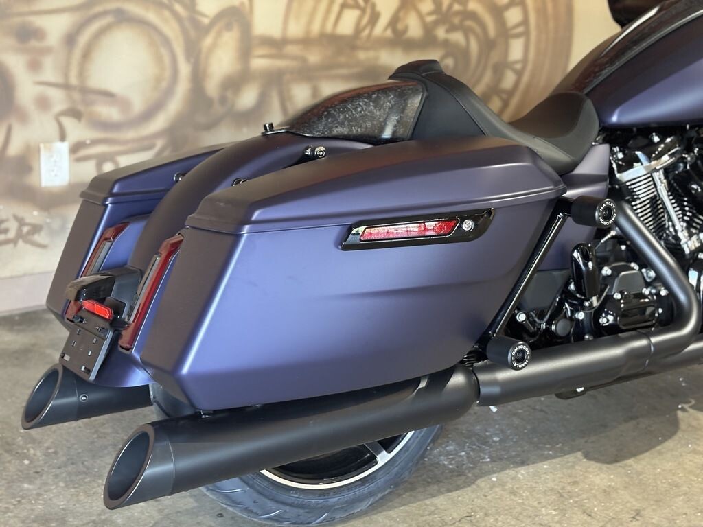 FLTRX 2025 Road Glide - Photo 7