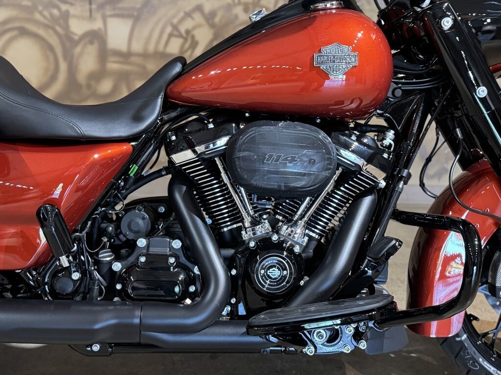 FLHRXS 2025 Road King Special - Photo 7