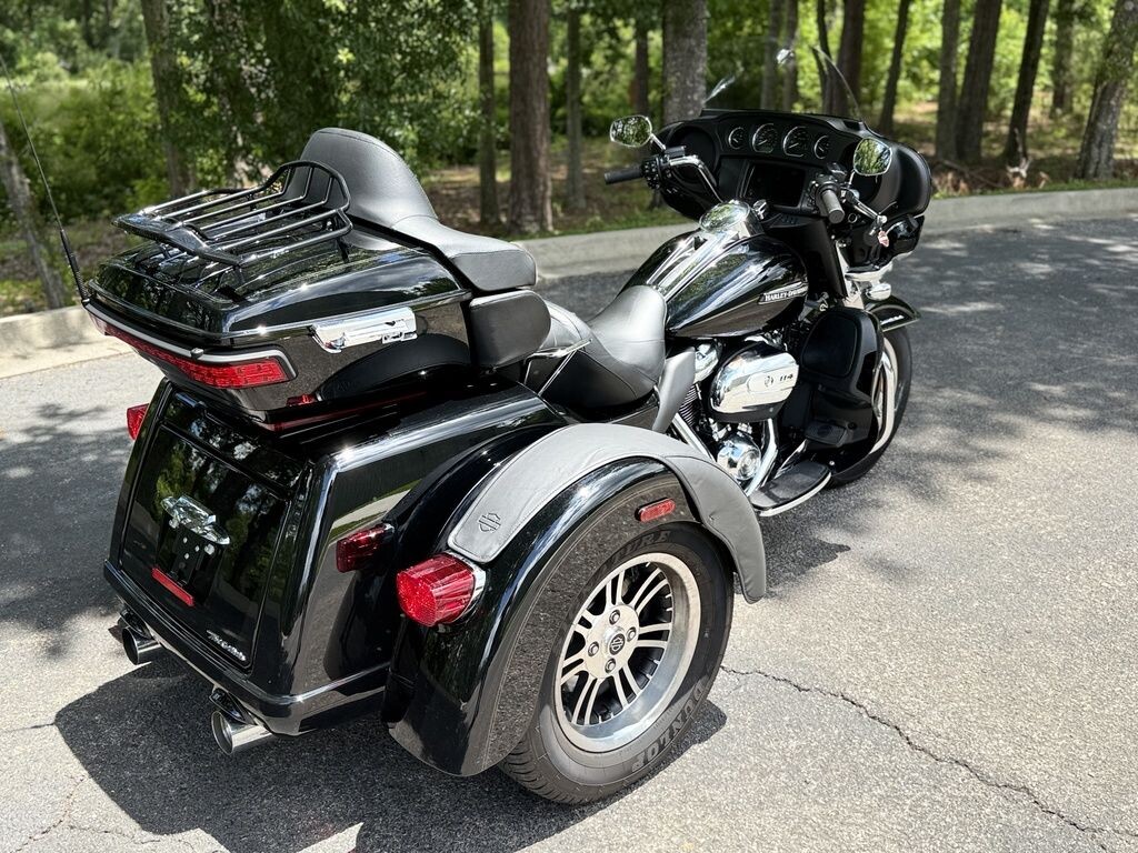 FLHTCUTG 2020 Tri Glide Ultra - Photo 5