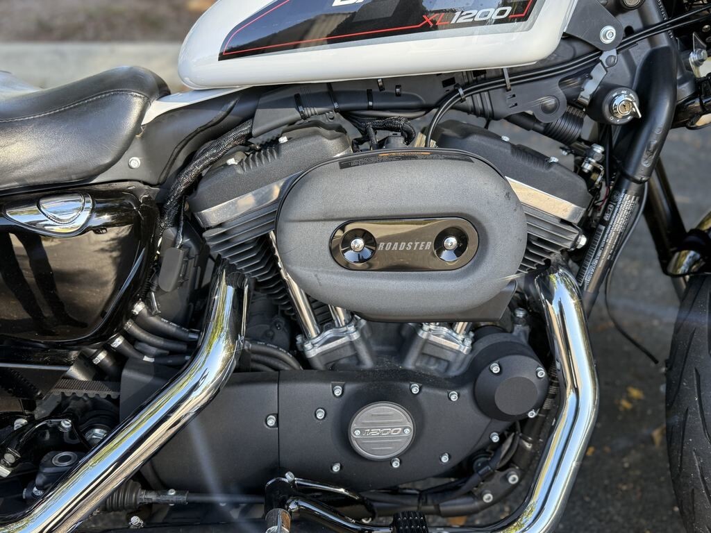 xl1200cx 2018 Roadster - Photo 7
