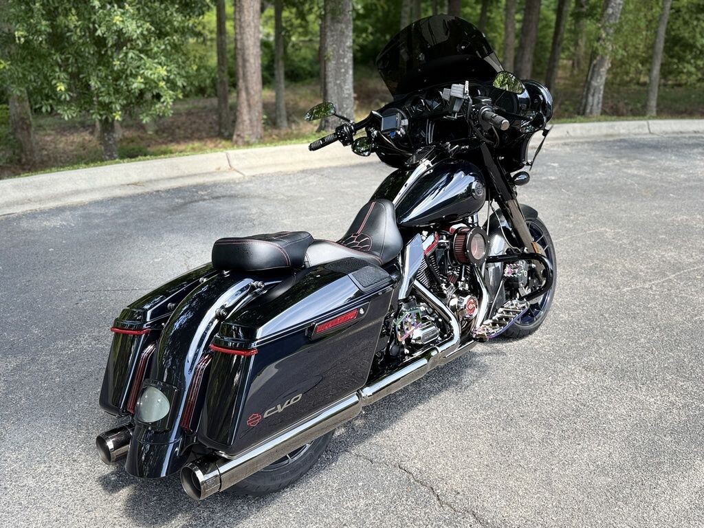 FLHXSE 2022 CVO Street Glide - Photo 5