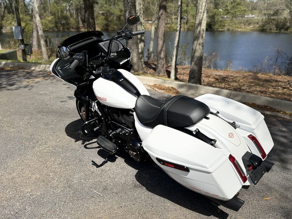 FLTRX 2025 Road Glide - Photo 5