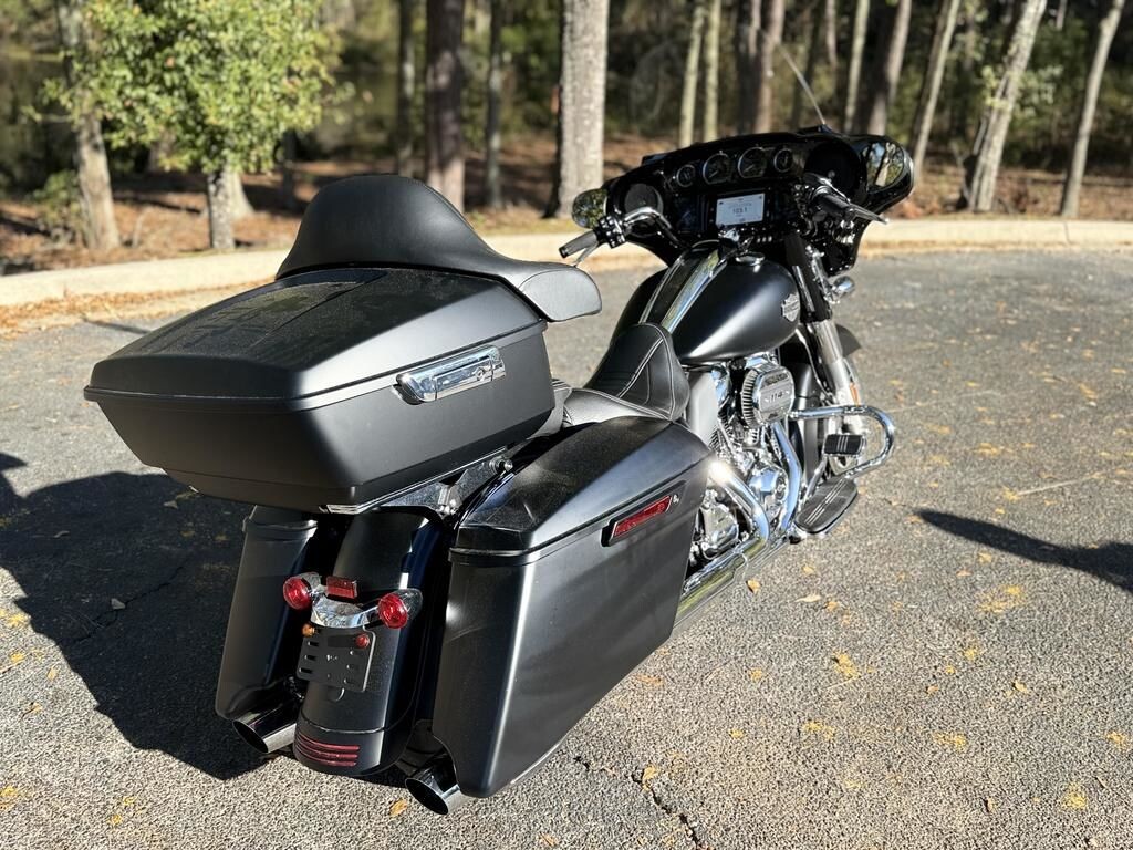 FLHXS 2022 Street Glide Special - Photo 5
