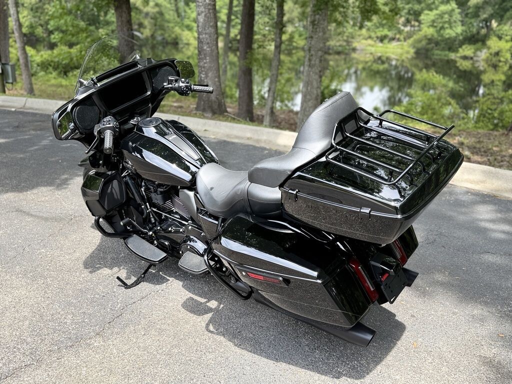 FLHXU 2025 Street Glide Ultra - Photo 5