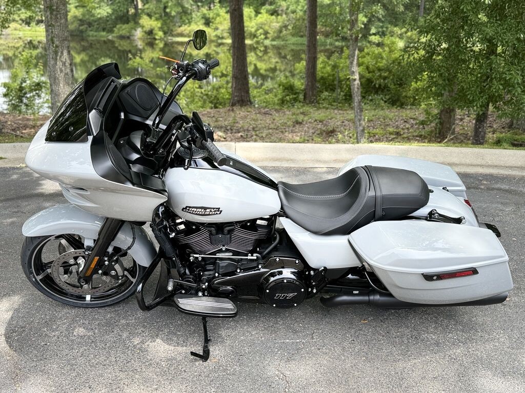 FLTRX 2025 Road Glide