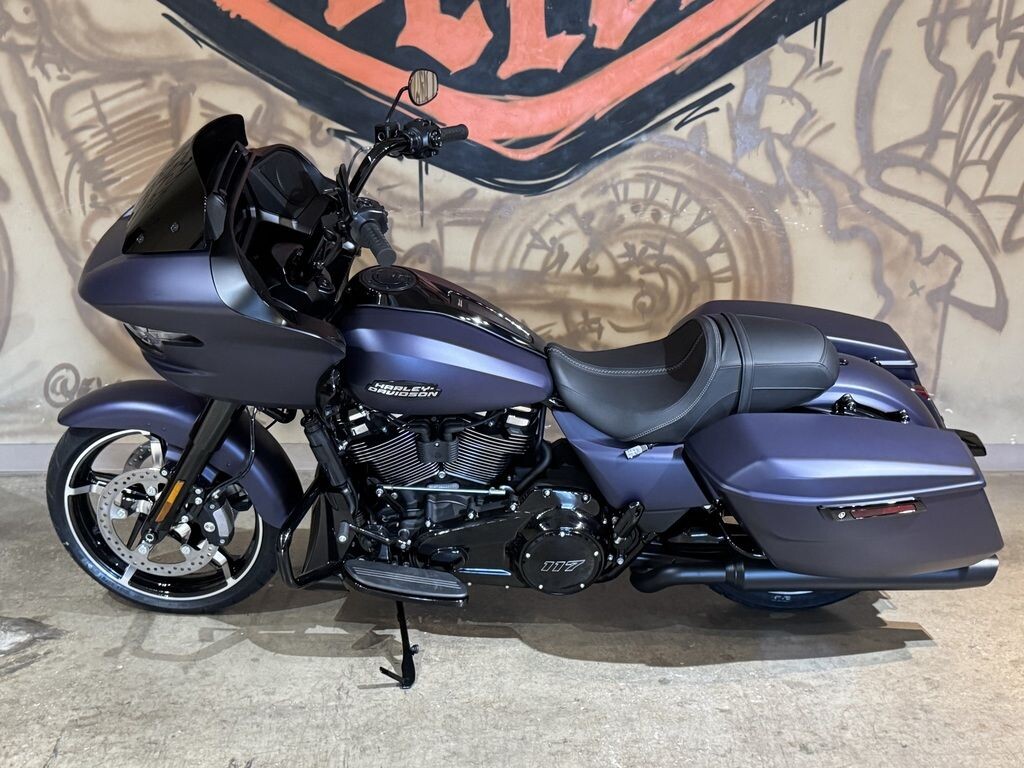 FLTRX 2025 Road Glide - Photo 9