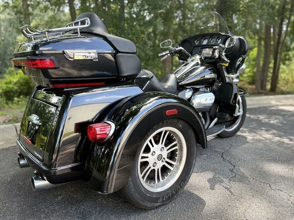 FLHTCUTG 2017 Tri Glide Ultra - Photo 5