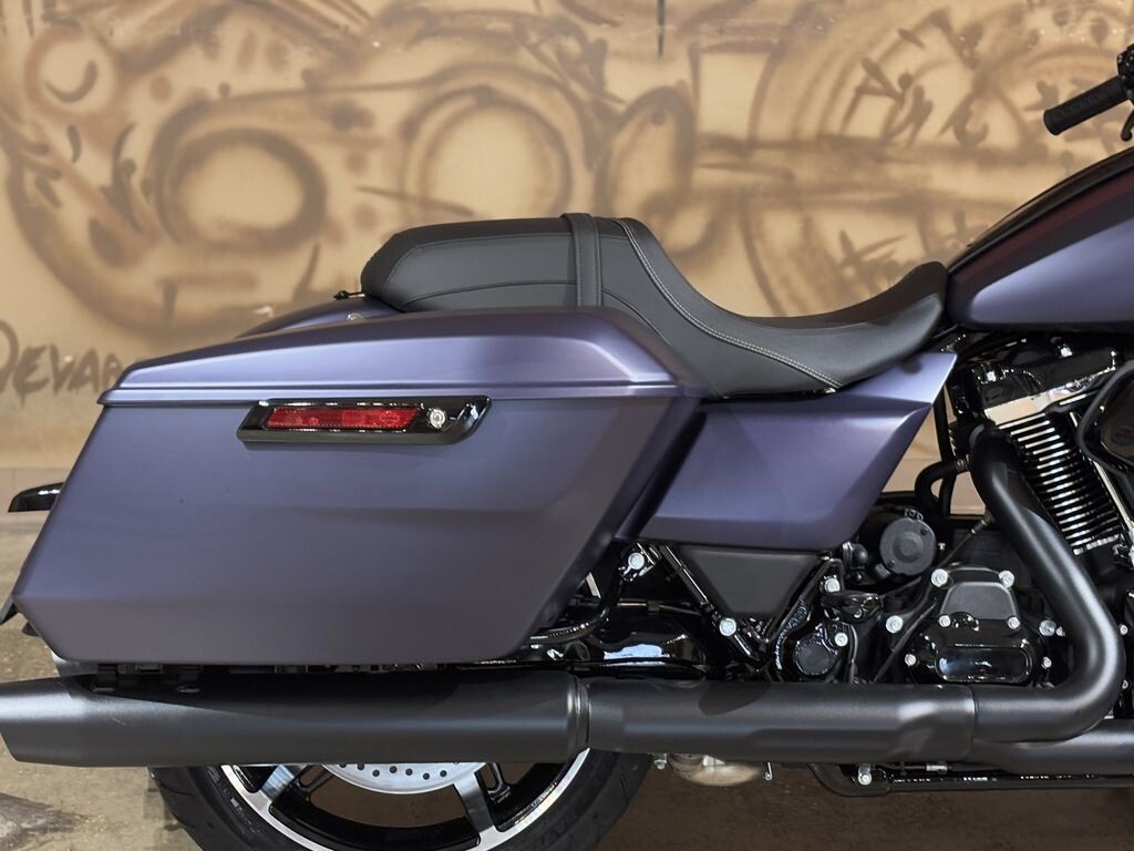 FLHX 2025 Street Glide - Photo 5