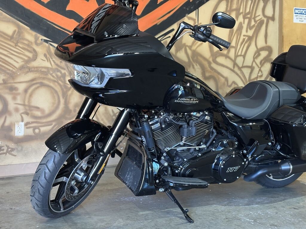 FLTRX 2024 Road Glide - Photo 9