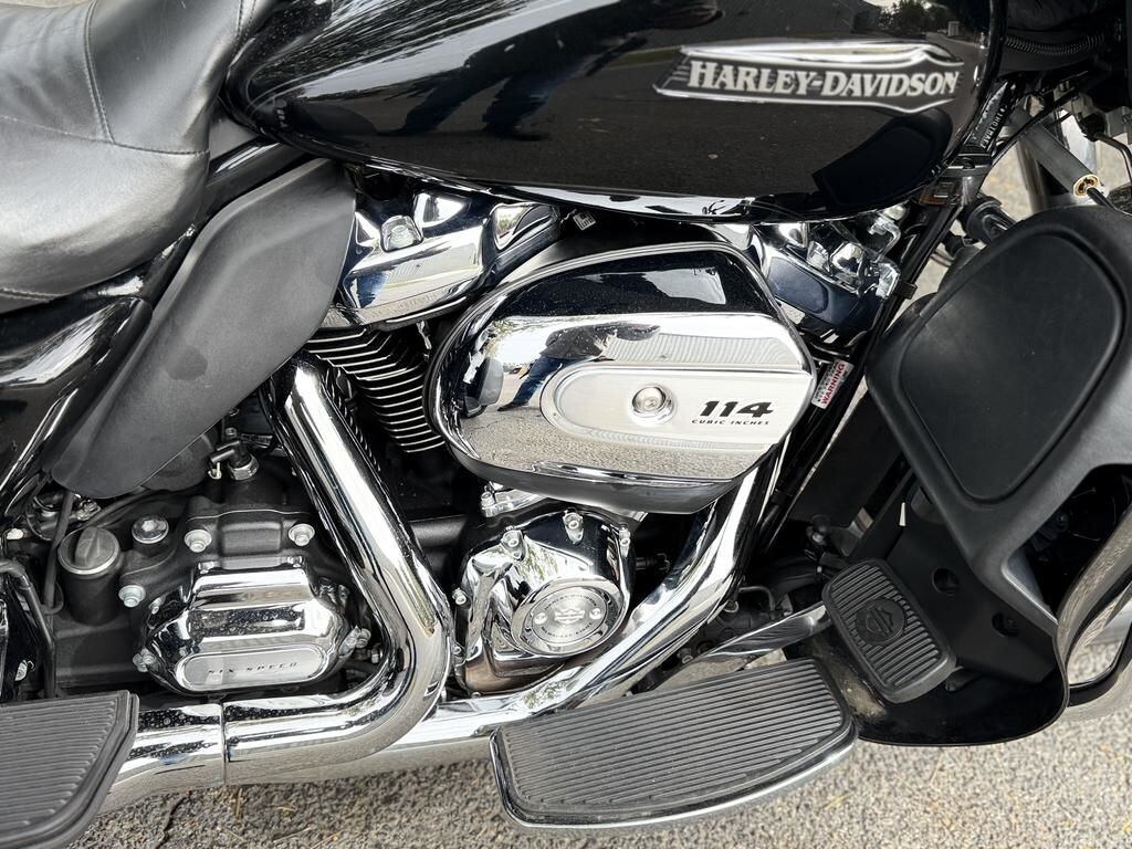 FLHTCUTG 2019 Tri Glide Ultra - Photo 7