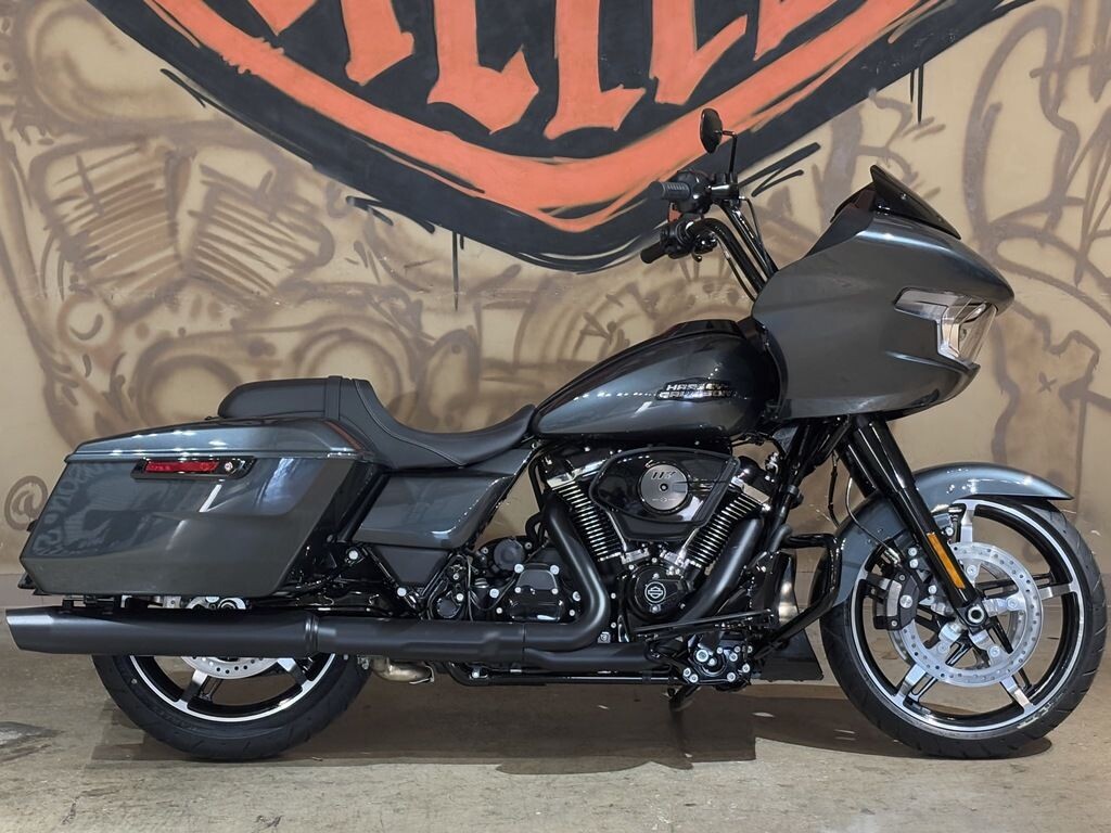 FLTRX 2025 Road Glide