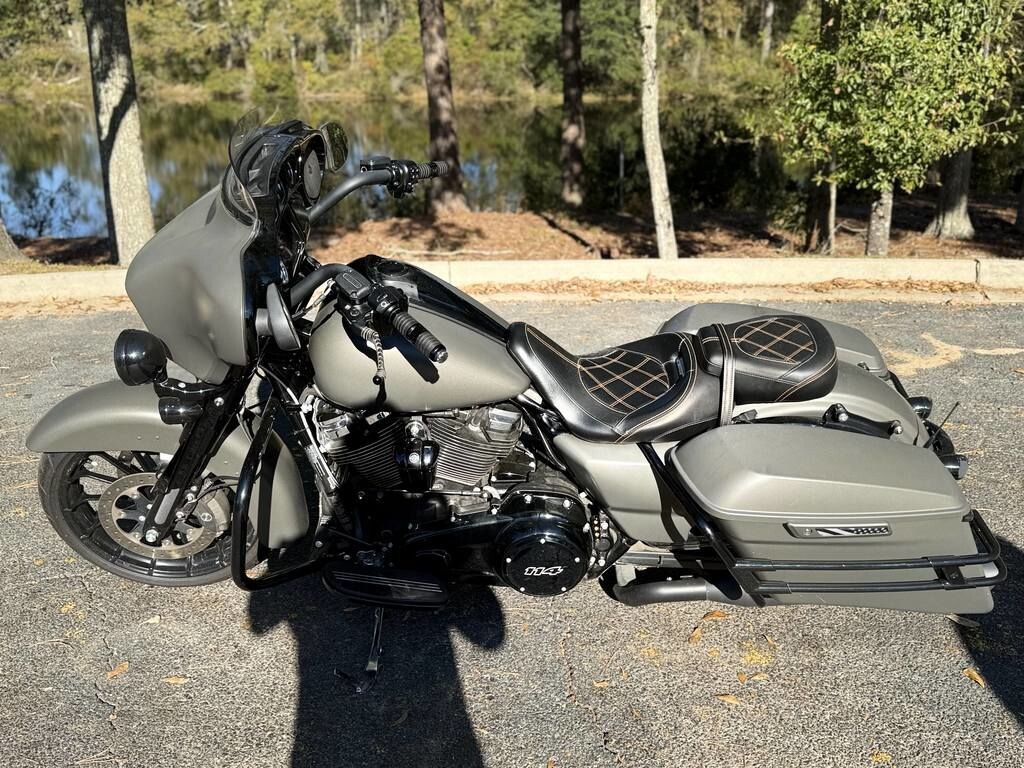 FLHXS 2019 Street Glide Special - Photo 9