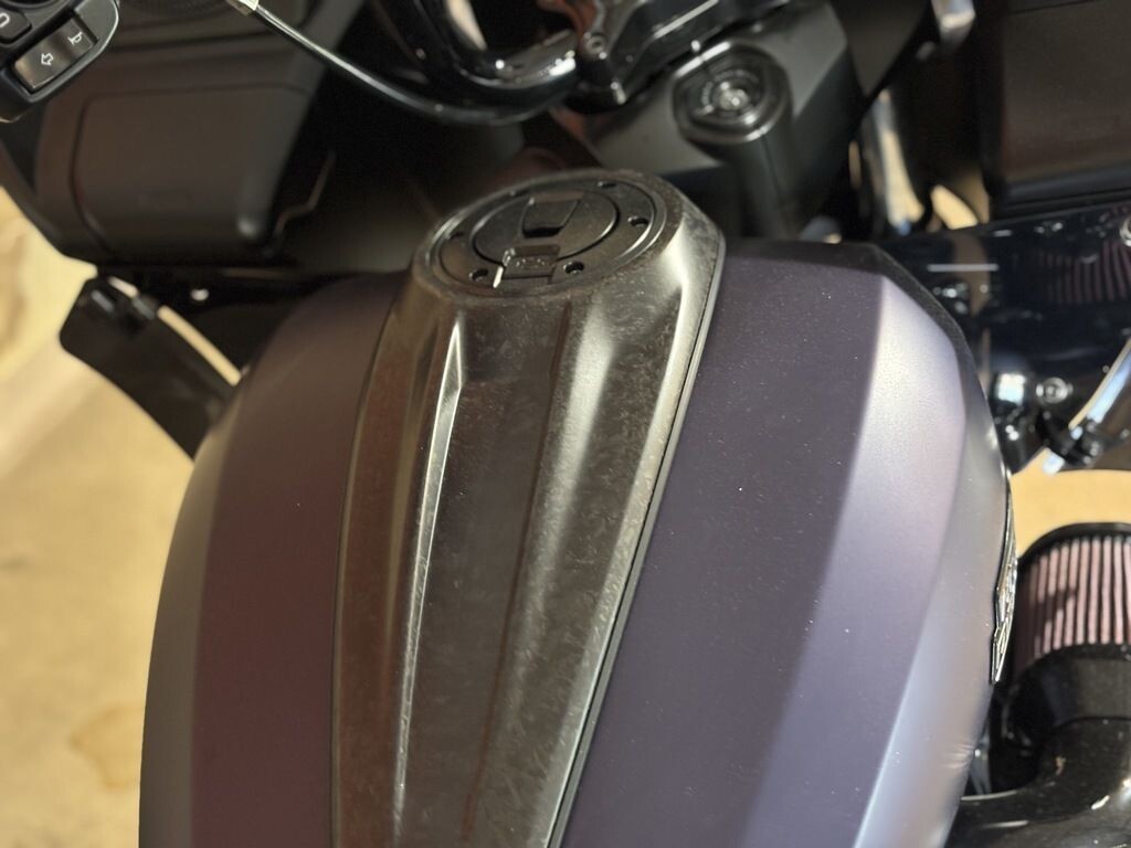 FLTRX 2025 Road Glide - Photo 9