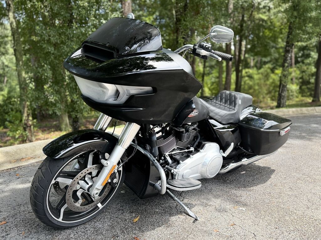 FLTRX 2025 Road Glide - Photo 3