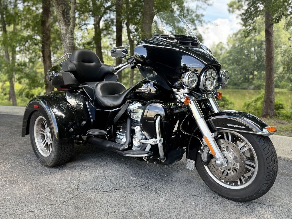 FLHTCUTG 2017 Tri Glide Ultra - Photo 3