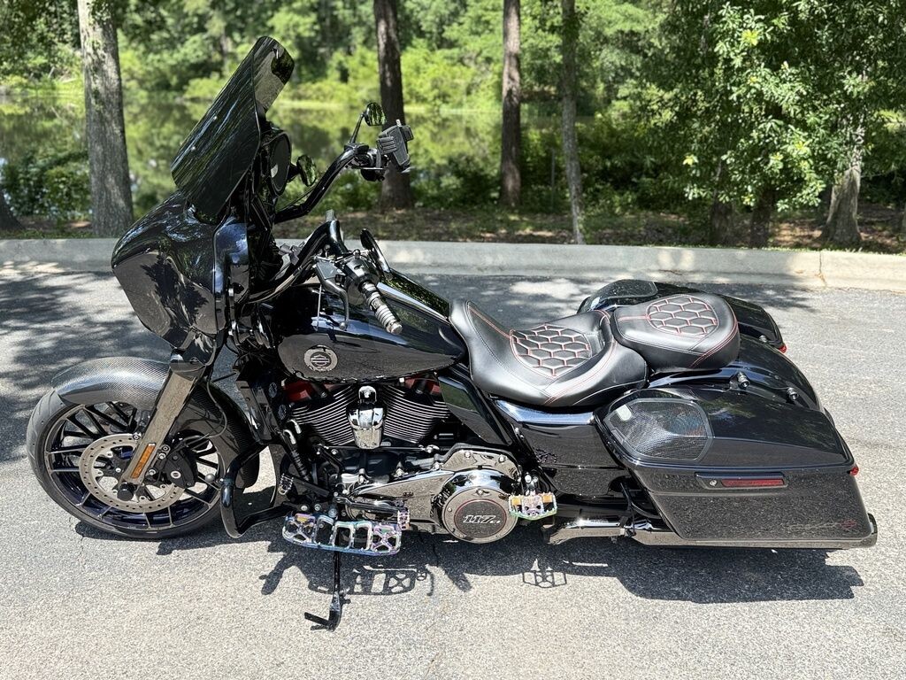 FLHXSE 2022 CVO Street Glide - Photo 9