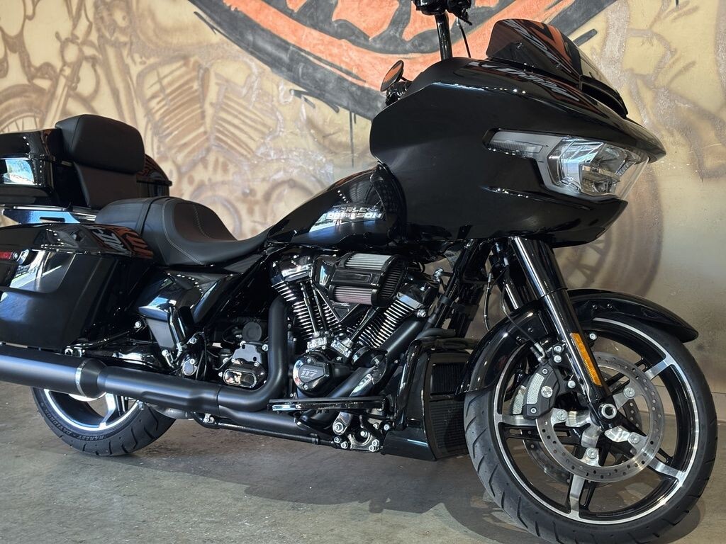 FLTRX 2024 Road Glide - Photo 3