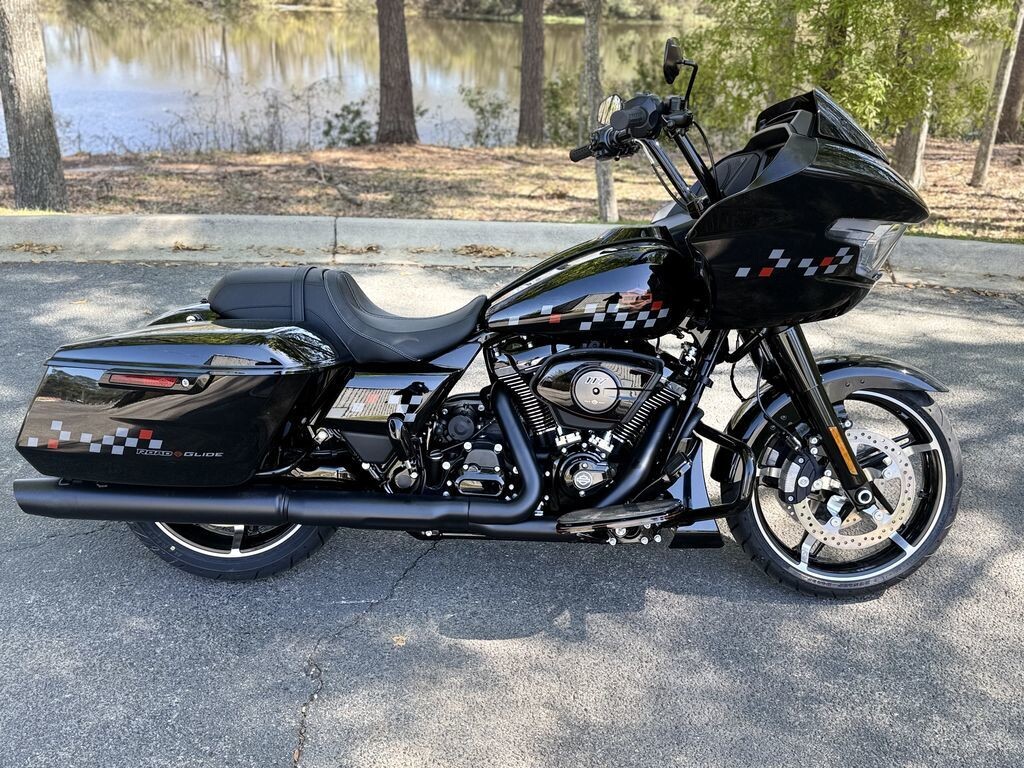 FLTRX 2025 Road Glide - Photo 9