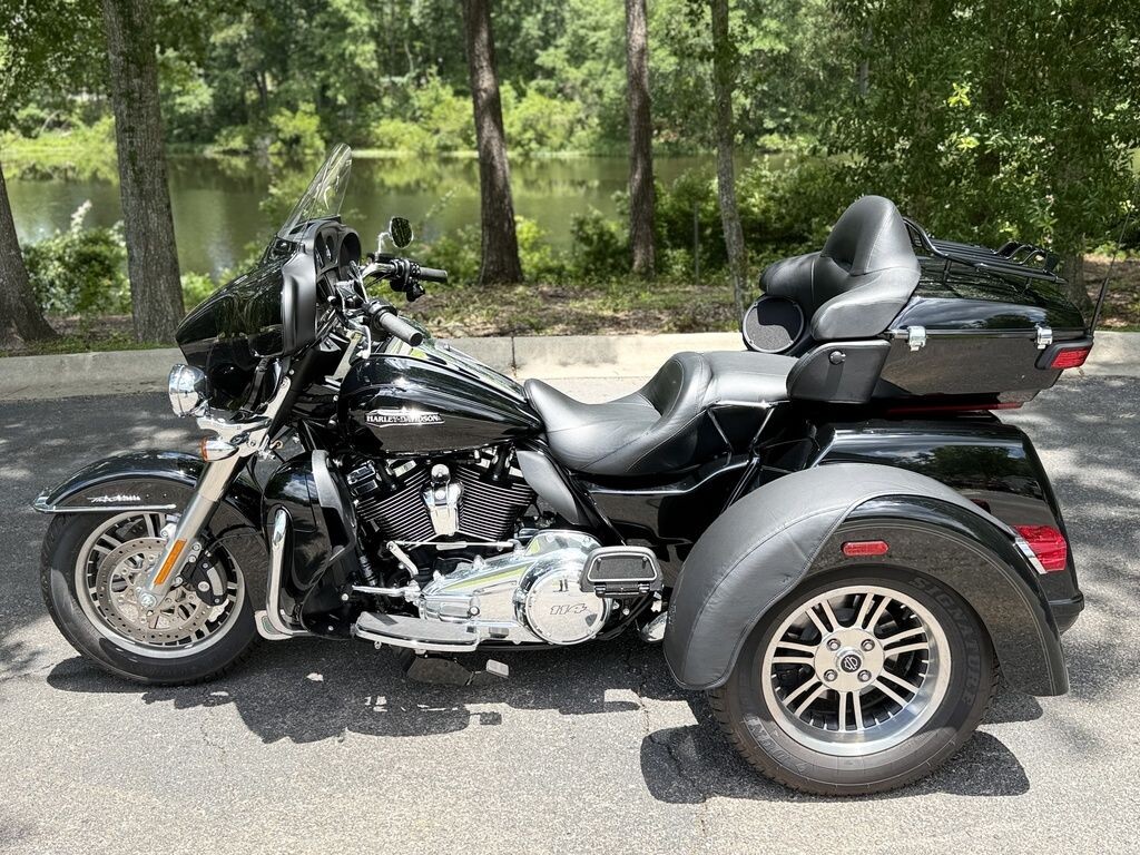 FLHTCUTG 2020 Tri Glide Ultra - Photo 9